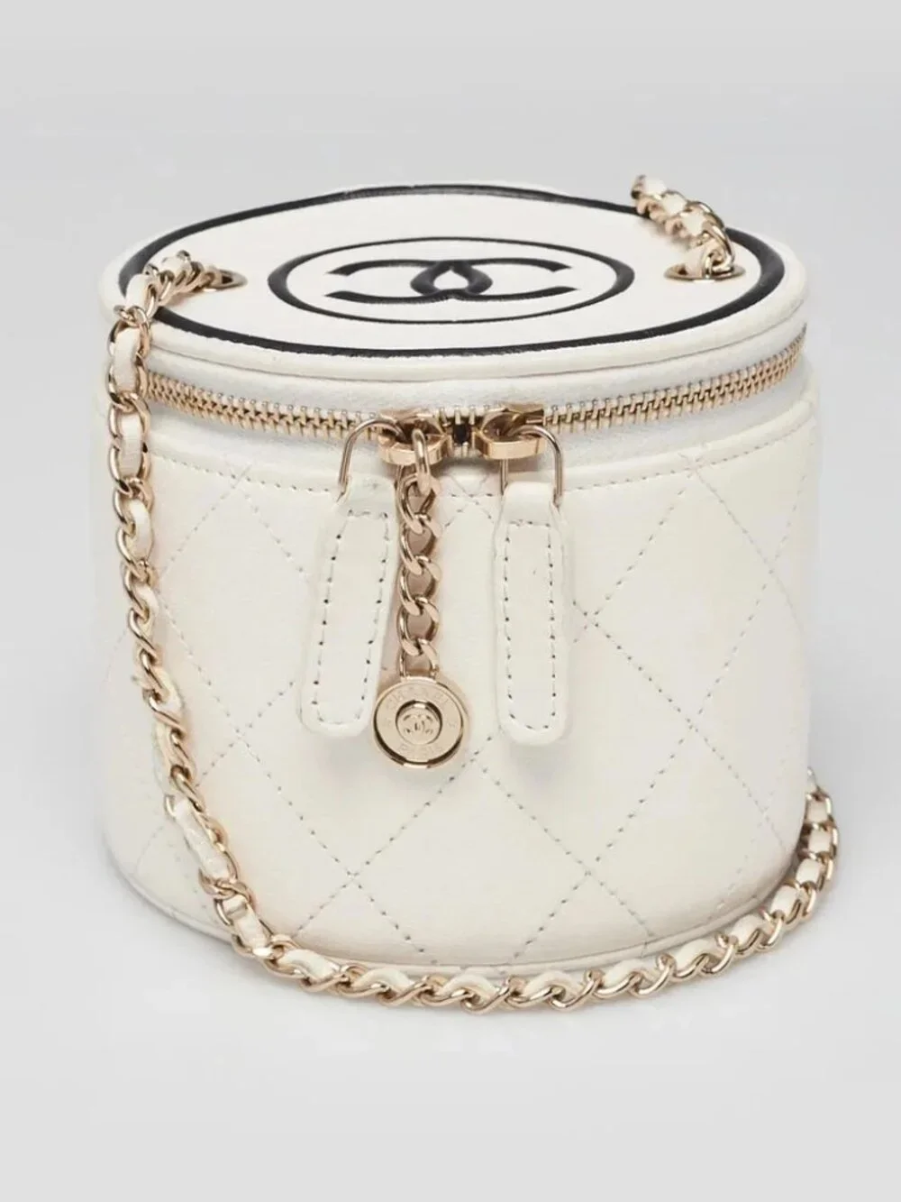 Chanel White Quilted Leather CC Logo Round Small Vanity Case with Chain Bag